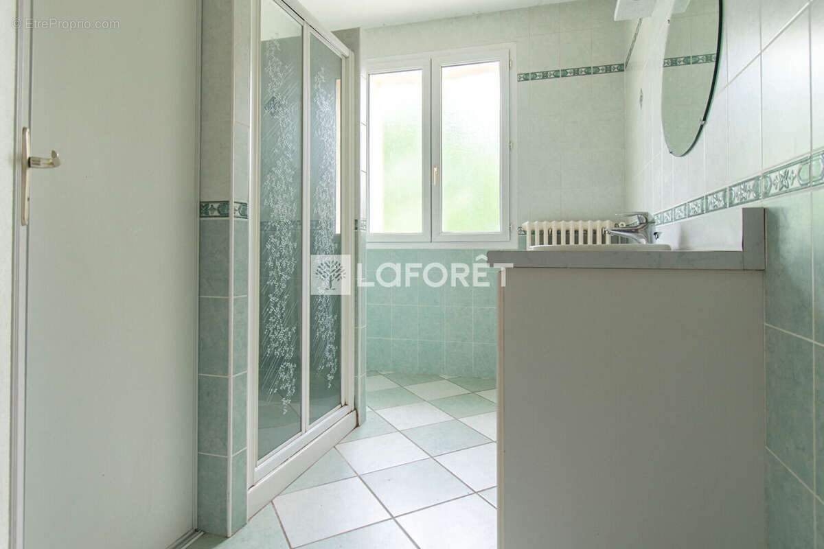 Maison à FONTCOUVERTE