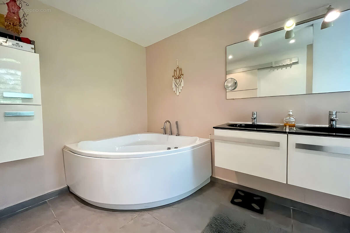 Maison à SAINT-FRANCOIS