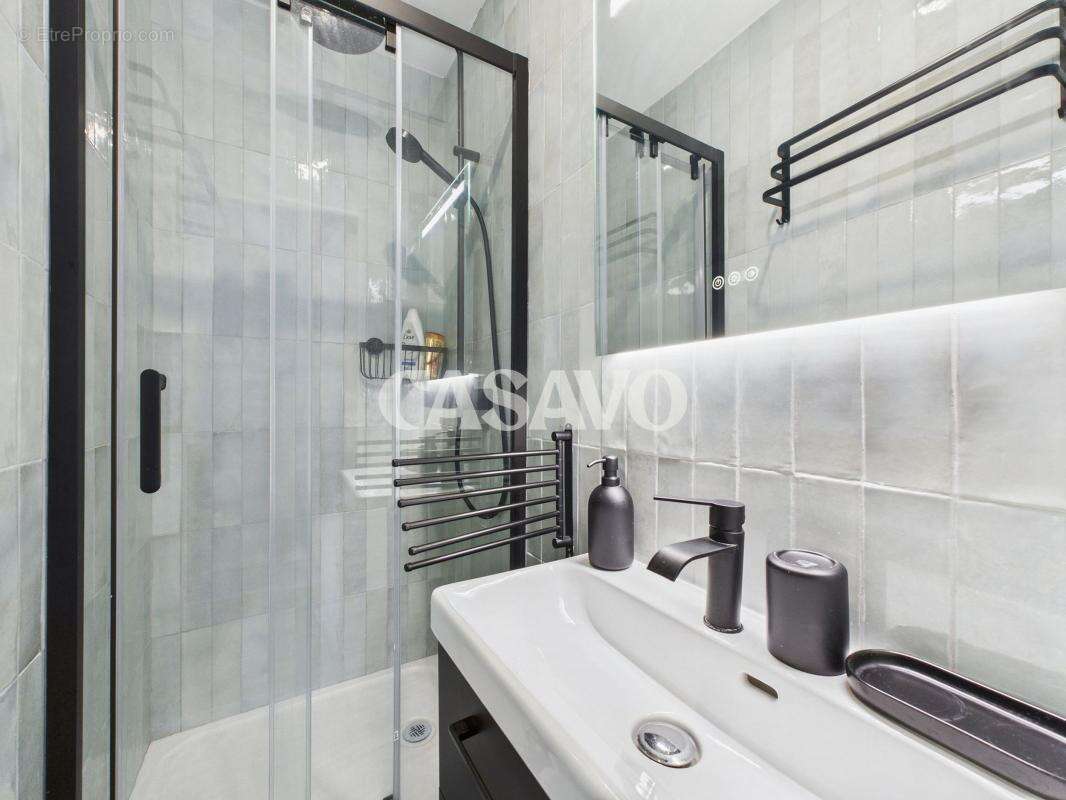 Appartement à PARIS-17E