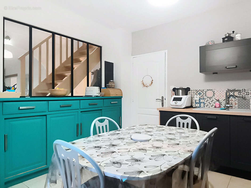 Maison à SAINT-CHRISTOPHE-DU-FOC