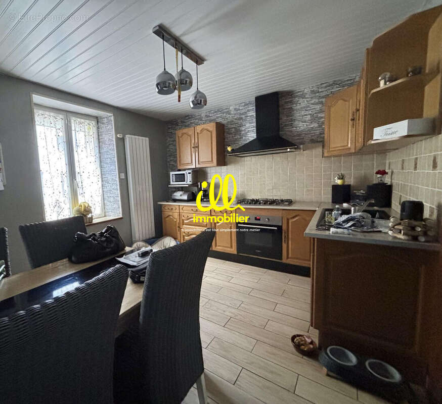 Maison 135 m² à Nouzonville  - photo 3
