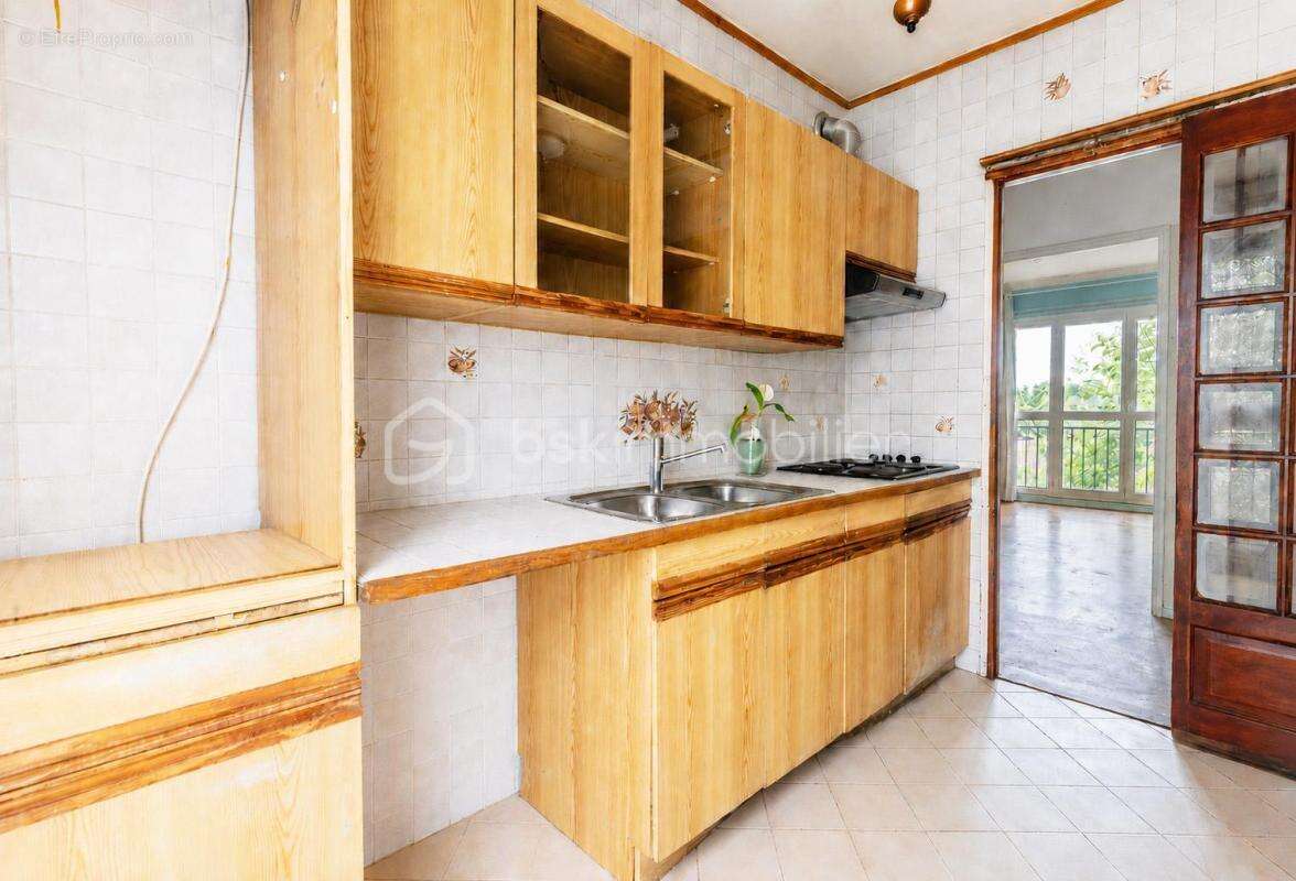 Appartement T3 residence Gambetta - photo 5