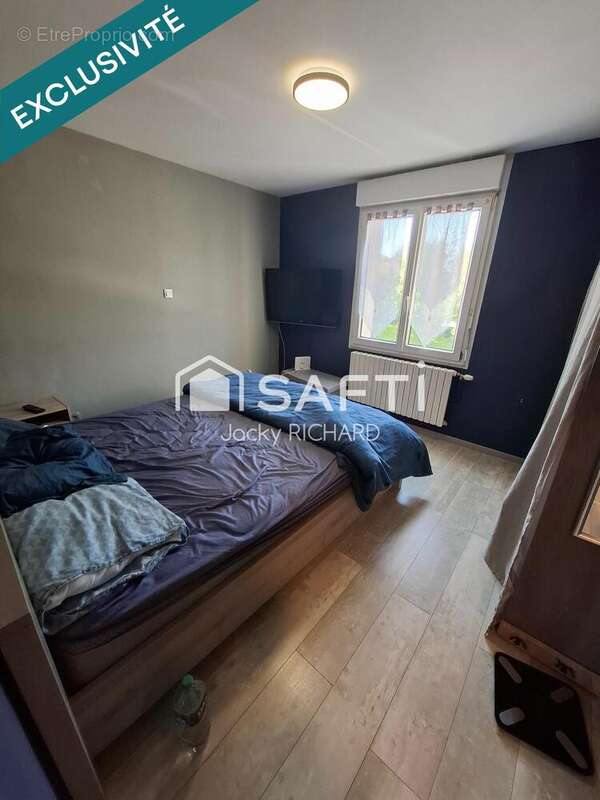 Maison 80 m² à Mouzay  - photo 4