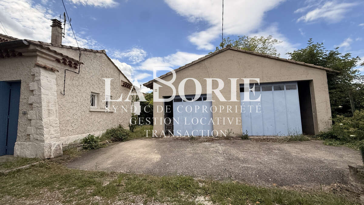 Maison familiale avec jardin et garage à Pernes-les-Fontaines - photo 4