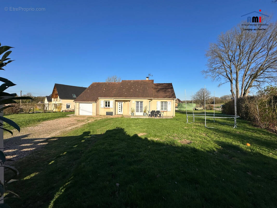 Maison à LONGNY-AU-PERCHE