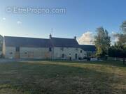 Maison à SAINT-GERMAIN-DE-CLAIREFEUILLE