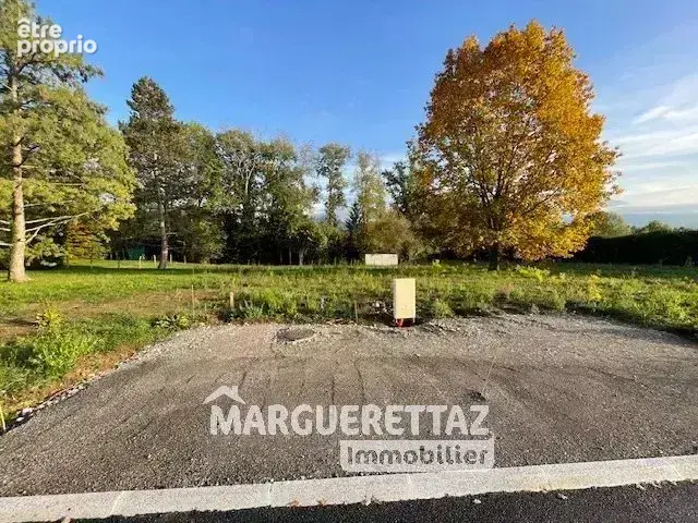 Terrain constructible viabilisé - photo 2