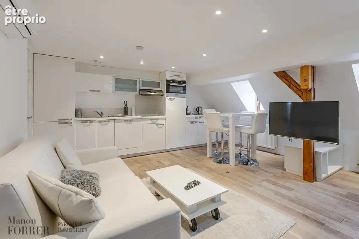 CO exclusivité  ! Superbe appartement de 133 m2 situé dans un immeuble en pierre de taille, Strasbourg - Carré - photo 5