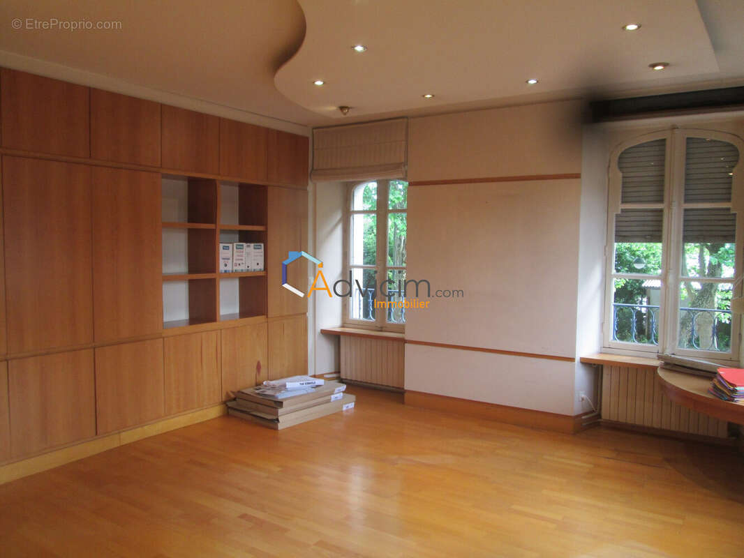 Appartement 285 m² à Lure  - photo 6