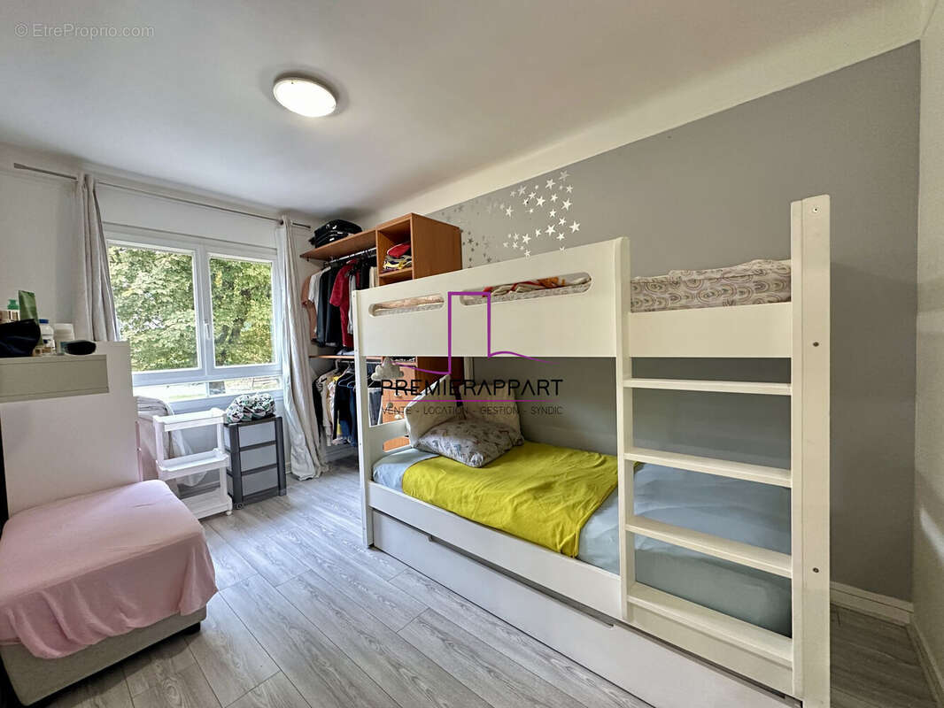 Appartement à SARTROUVILLE