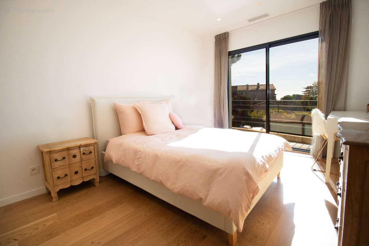 Appartement à LE CANNET