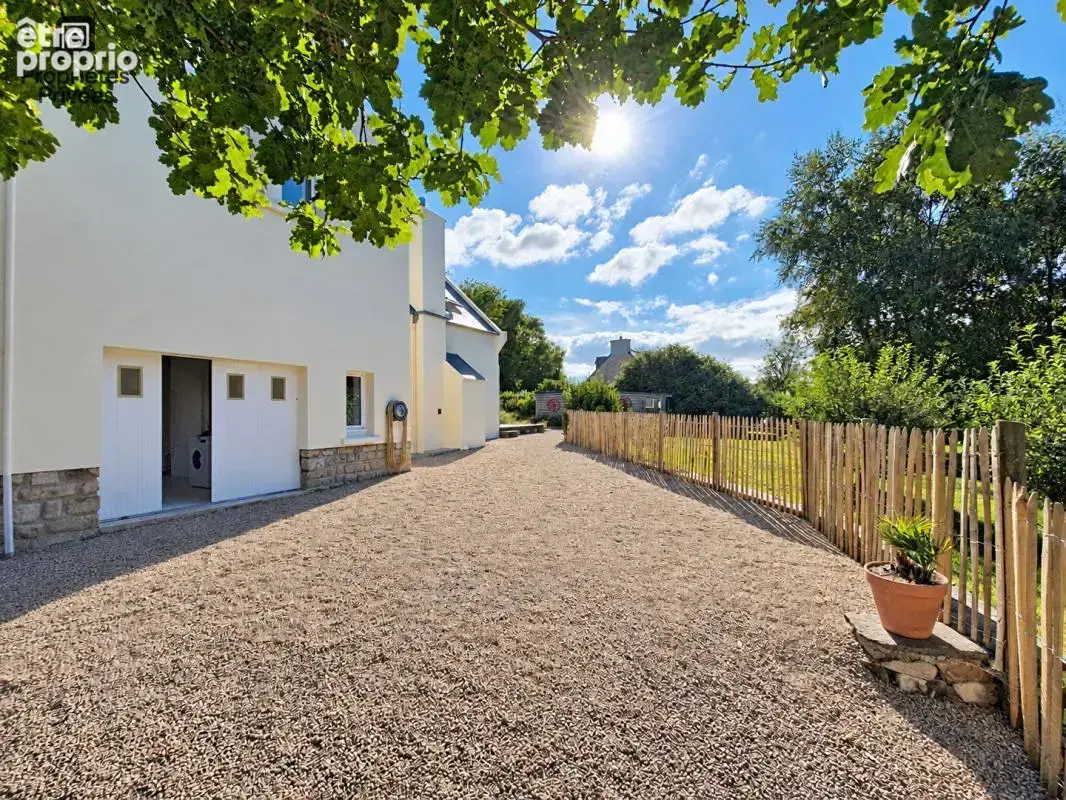 Maison de caractère rénovée avec terrain constructible de 2 959 m² et vue dégagée - photo 7