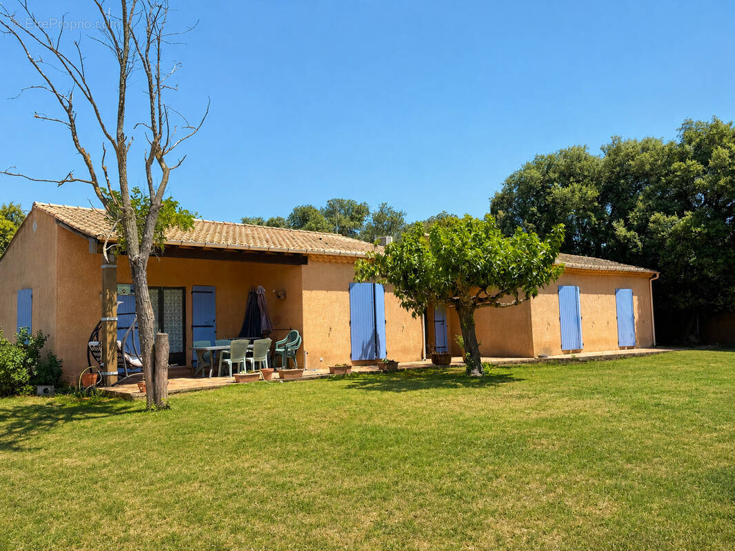 Maison à SUZE-LA-ROUSSE