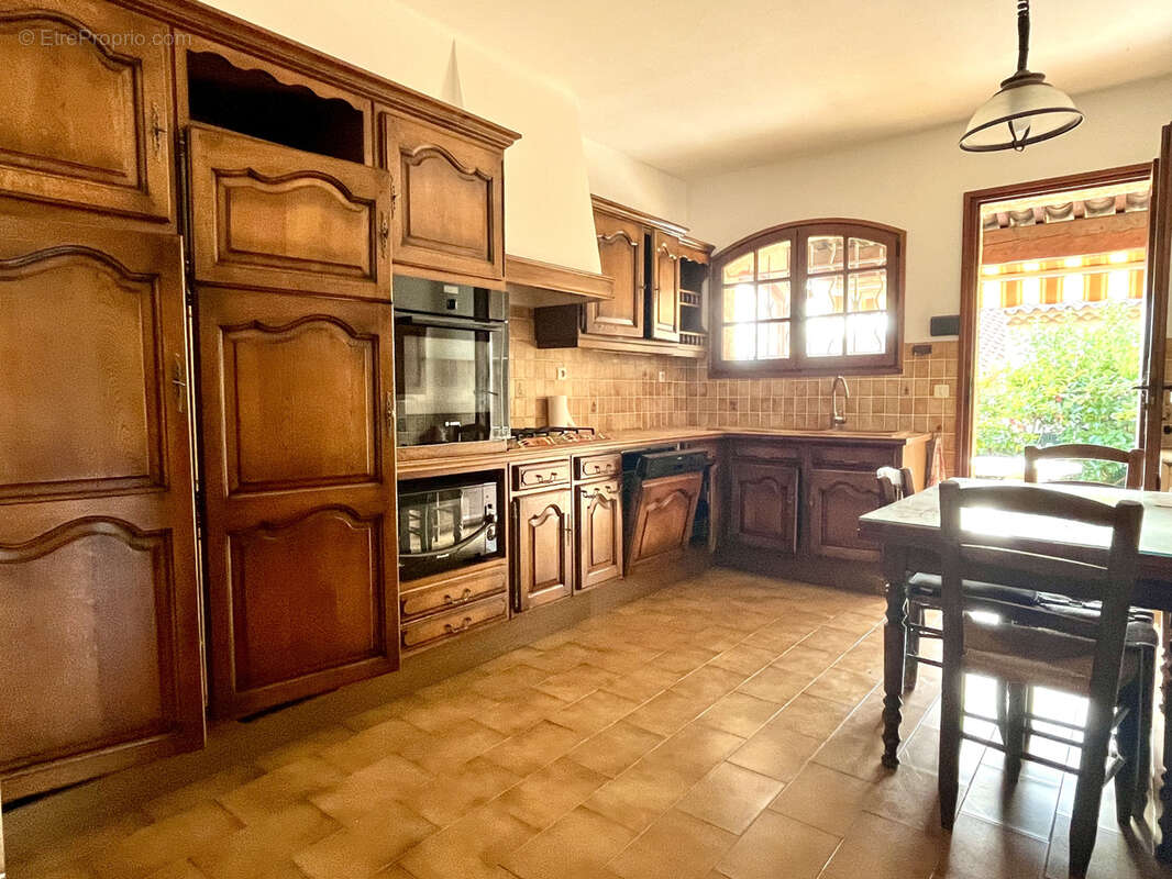 Maison à CARQUEIRANNE