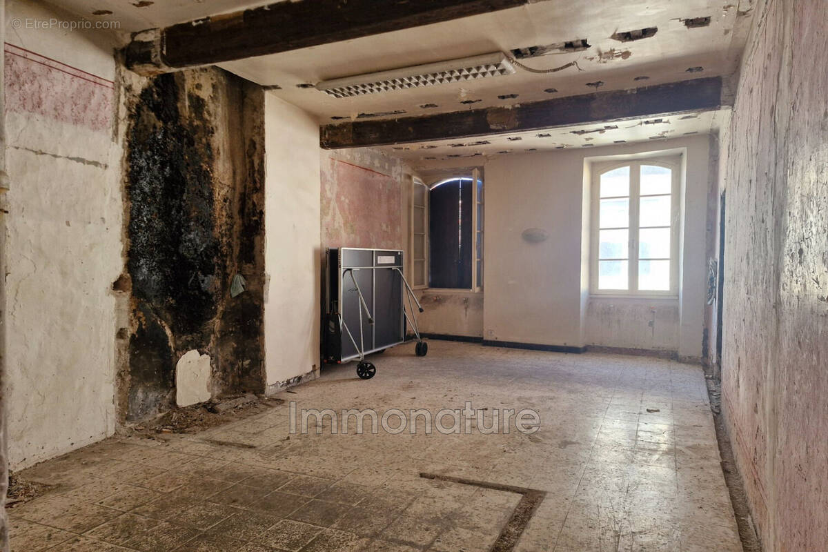 Appartement à GANGES