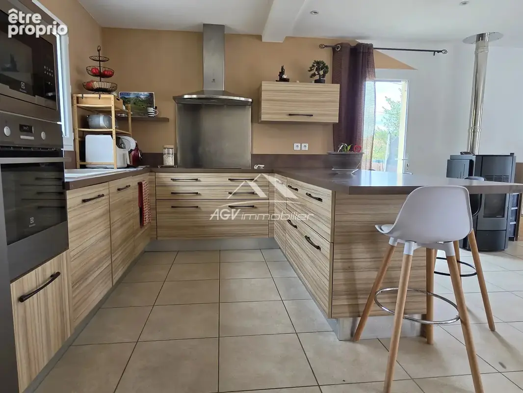 Maison individuelle, proche commodités, 4 chambres - photo 3