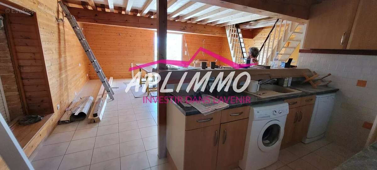 Maison à PUY-SAINT-MARTIN