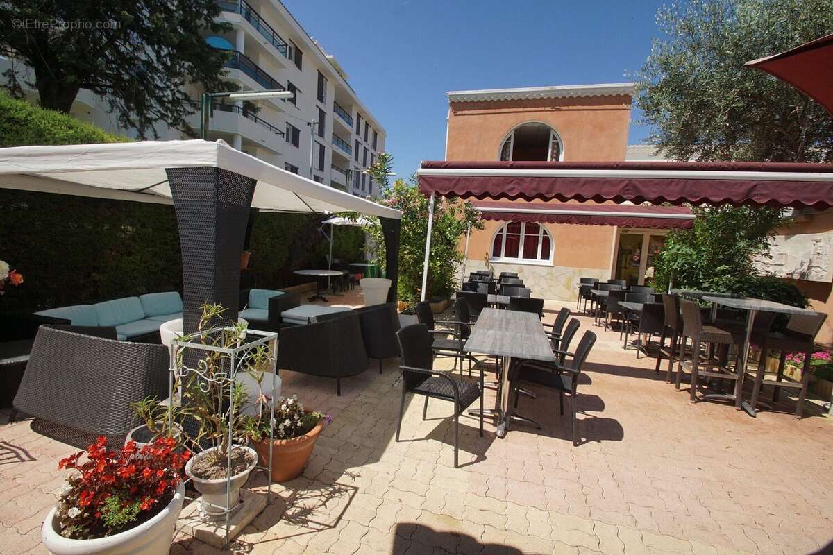 Commerce à CAGNES-SUR-MER