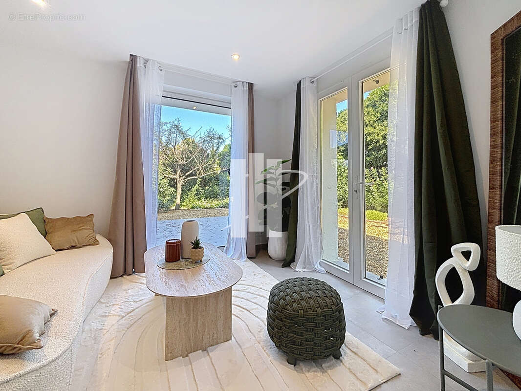 Appartement 3 pieces a vendre entierement renove en rez de jardin au calme absolu quartier les plaines - photo 2
