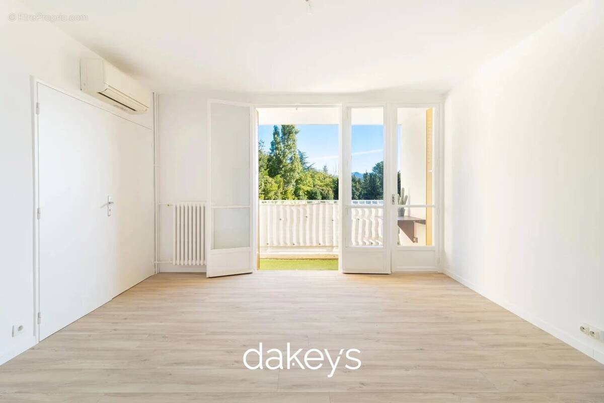 Appartement à MARSEILLE-12E