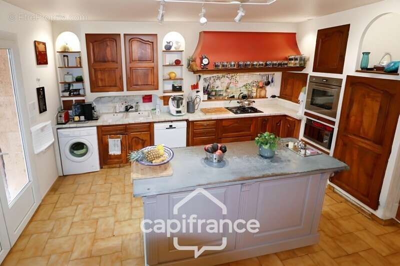 Maison à vendre 7 pièces LA CADIERE D'AZUR (83) - photo 6