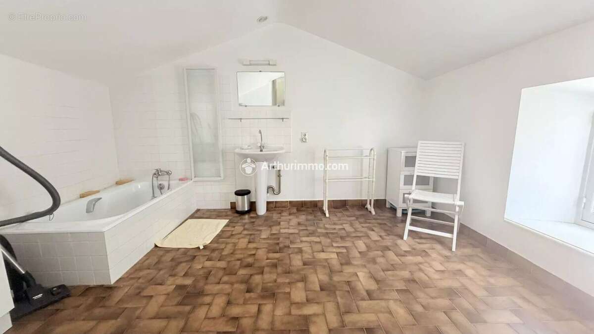 Vente Maison Saint-georges-de-luzencon(12100) 231 000ï¿œ - photo 8