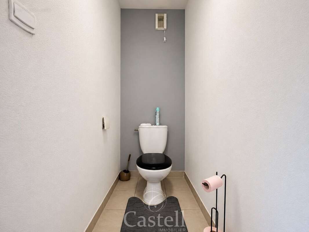 ***appartement t2 lumineux avec terrasse au dernier étage à agde*** - photo 11
