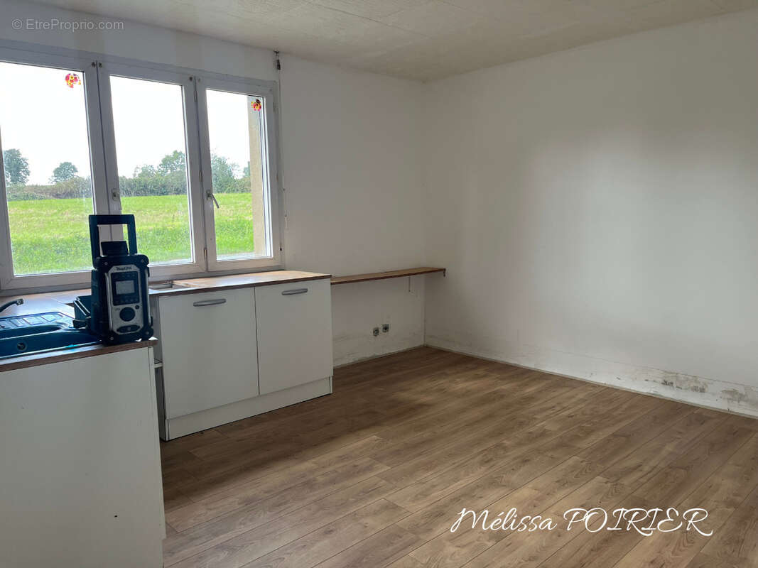 Maison à LES HERBIERS