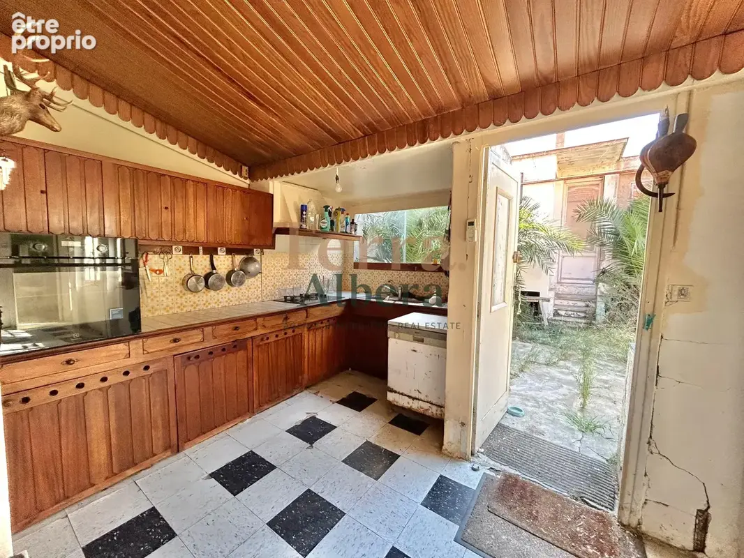 Perpignan - maison plain pied à renover - garage-atelier - photo 10