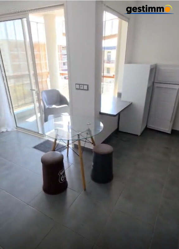 passe plat - Appartement à CAYENNE