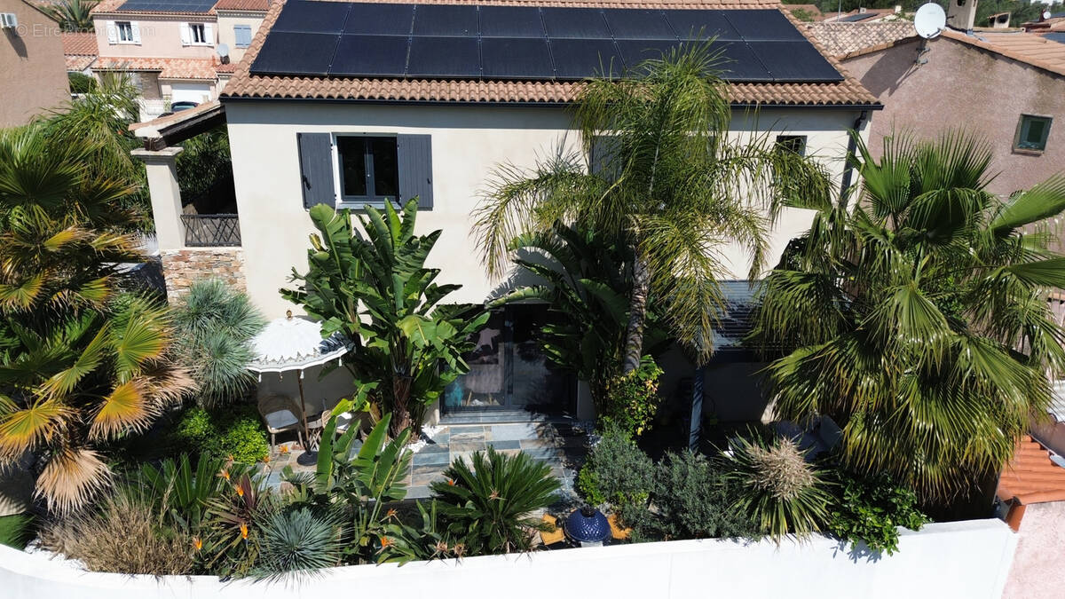 Maison à SOLLIES-PONT