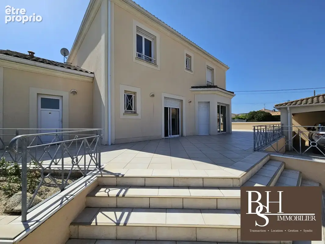 Maison 5 pièces 154 m² à vendre à Buxerolles (86180) - photo 1