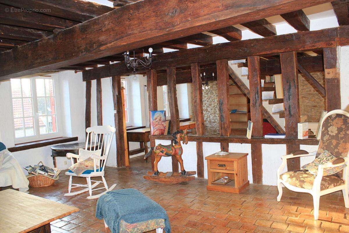 Maison à CERNAY-LA-VILLE