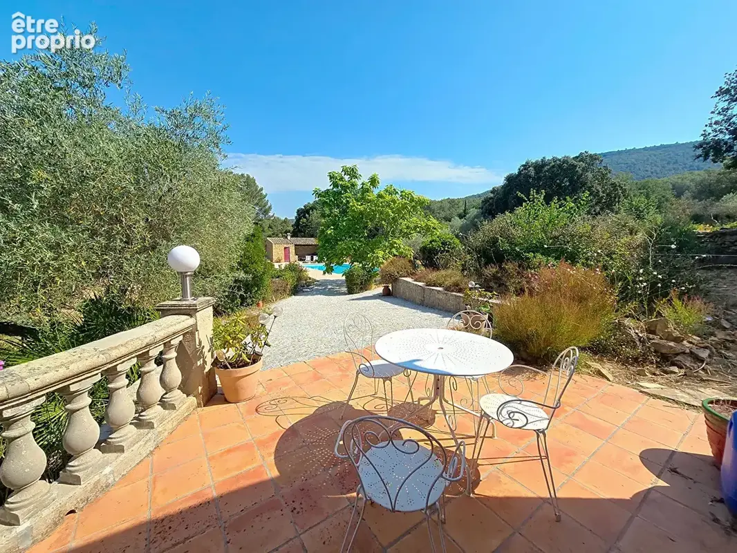 Maison 8 pièces 305 m² à vendre à Le Beausset (83330) - photo 5