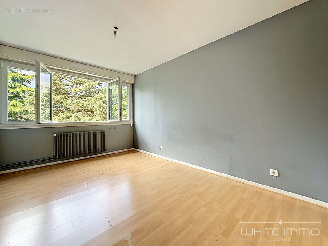 Appartement à SAINTE-FOY-LES-LYON
