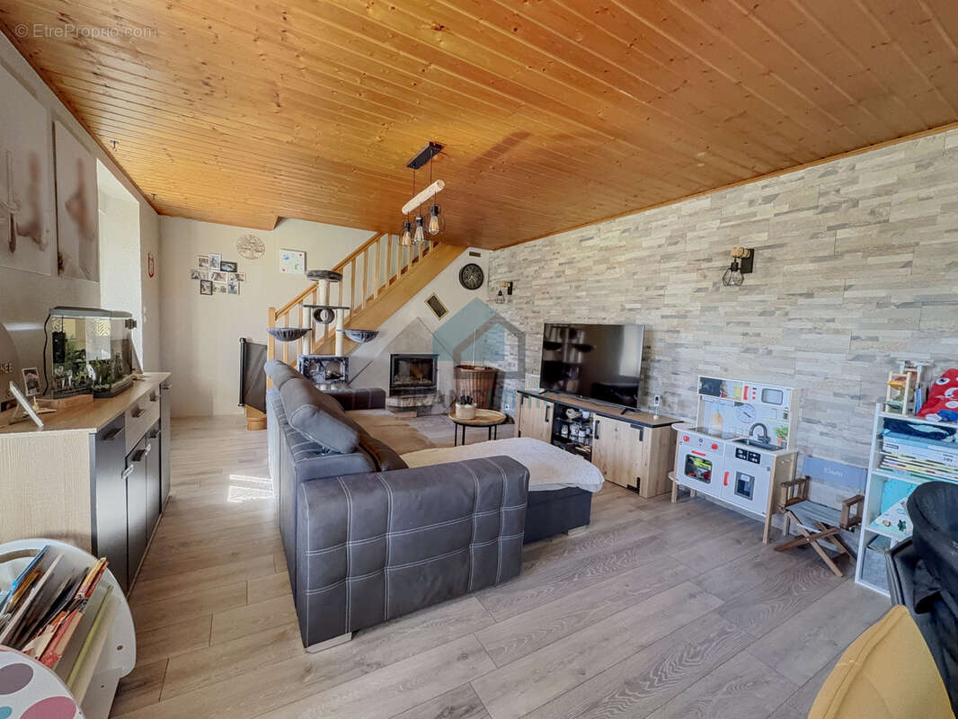 Appartement à DAMPRICHARD