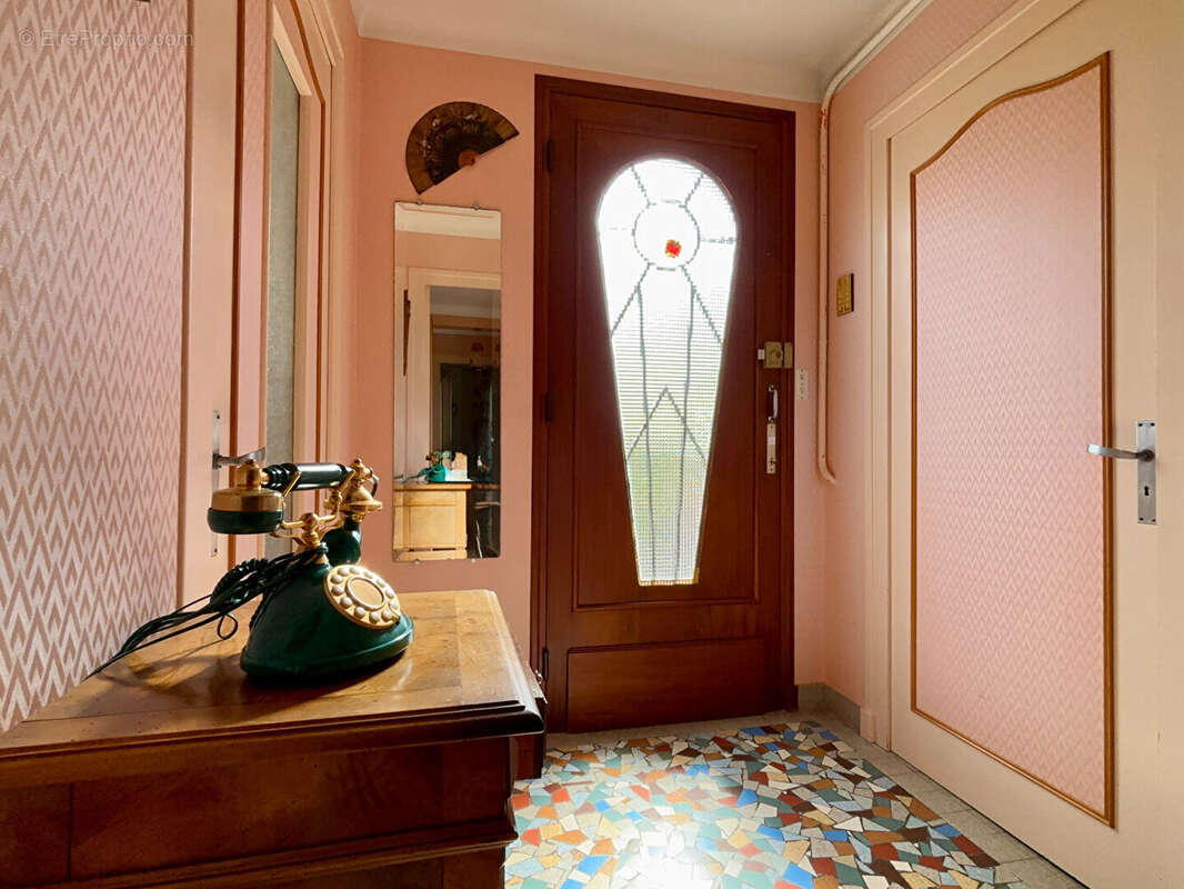 Maison à LA CHAPELLE-DES-MARAIS