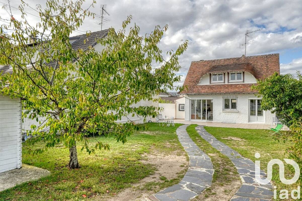 Photo 1 - Maison à EPONE