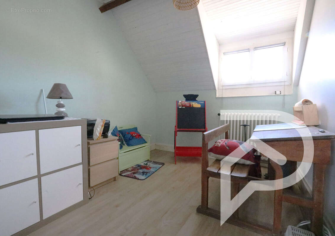 Maison à LONGUEIL-ANNEL