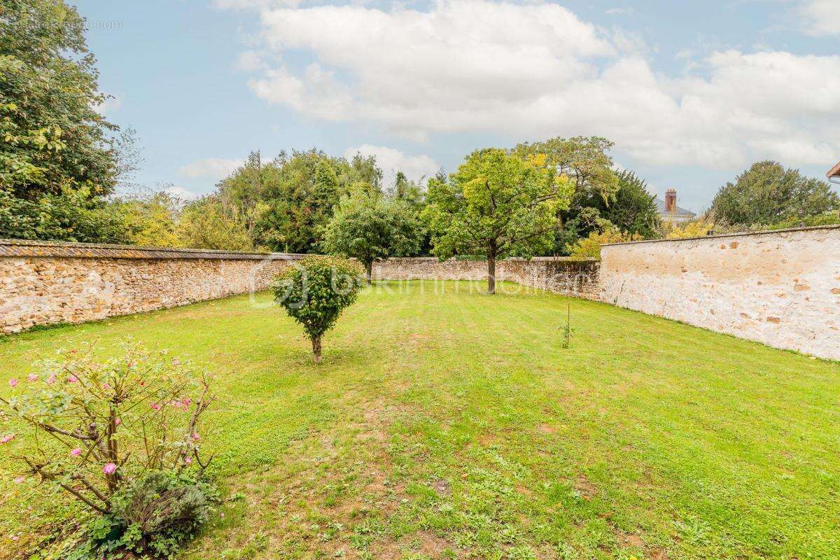 Maison à VERT-LE-GRAND