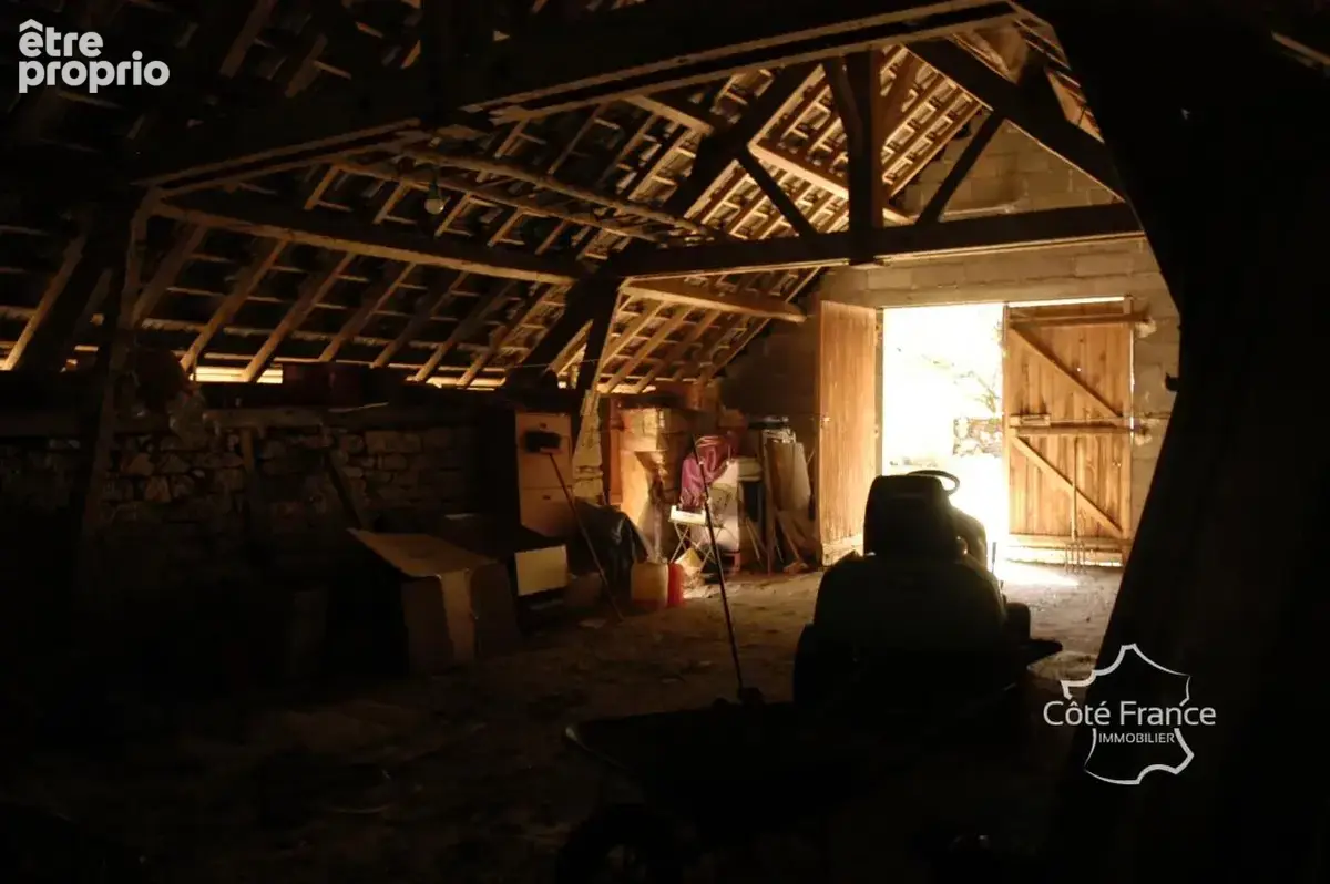 Authentique maison en pierre avec dépendances, puits, citern - photo 19
