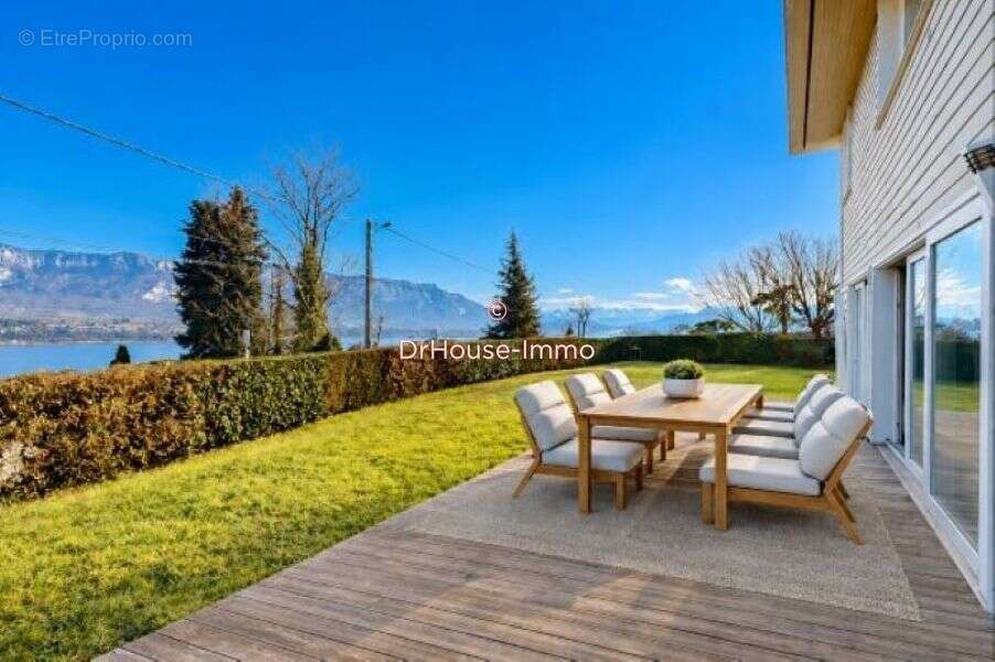 Maison 136 m² à Bourdeau  - photo 2