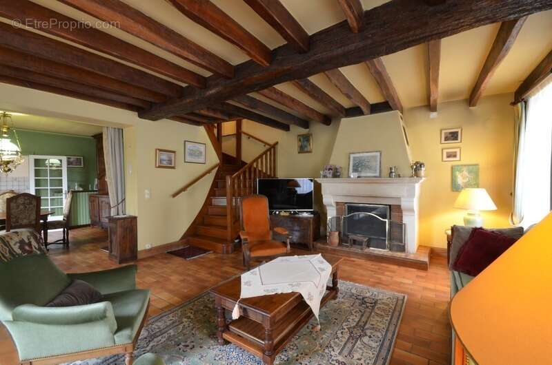 LA FERTE GAUCHER (77) à vendre Maison de caractère, idéale pour un artisan ou profession libérale - photo 4