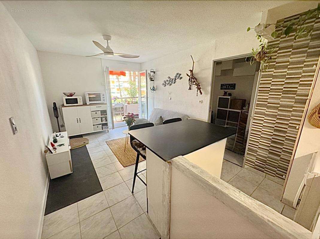 Appartement à BORMES-LES-MIMOSAS