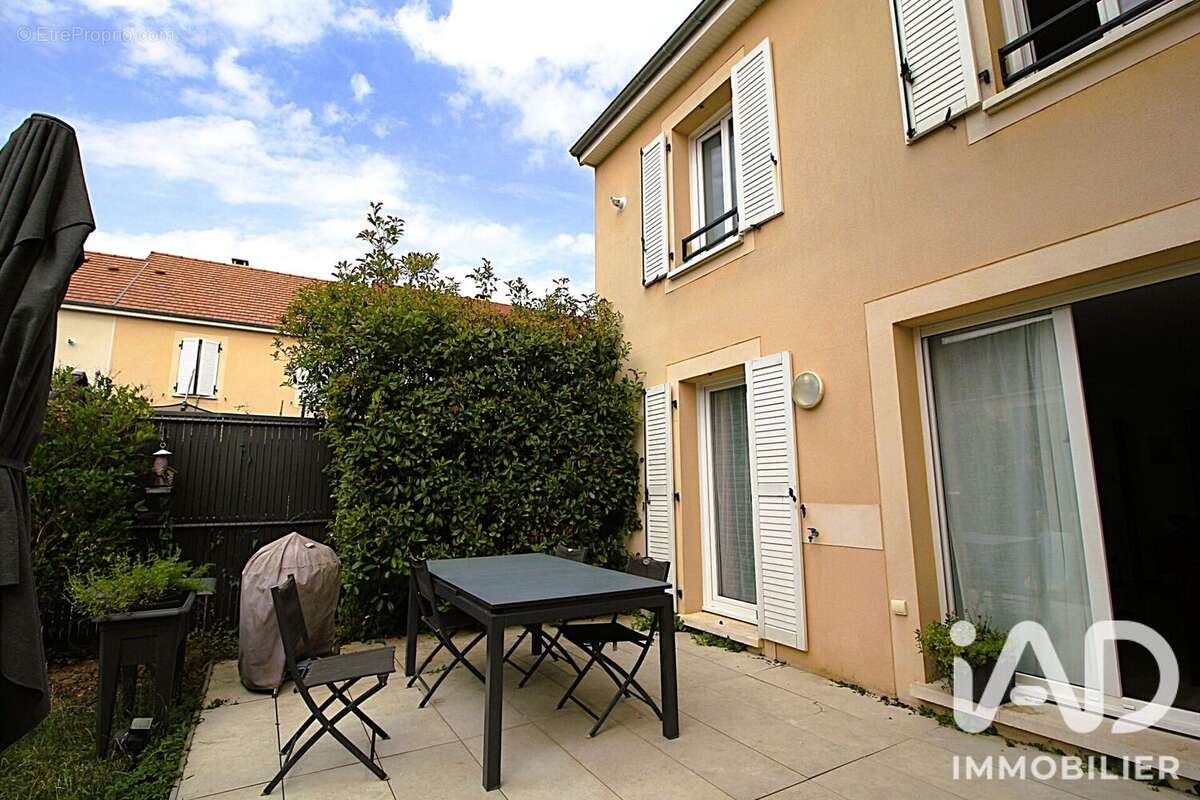 Photo 7 - Maison à VILLECRESNES