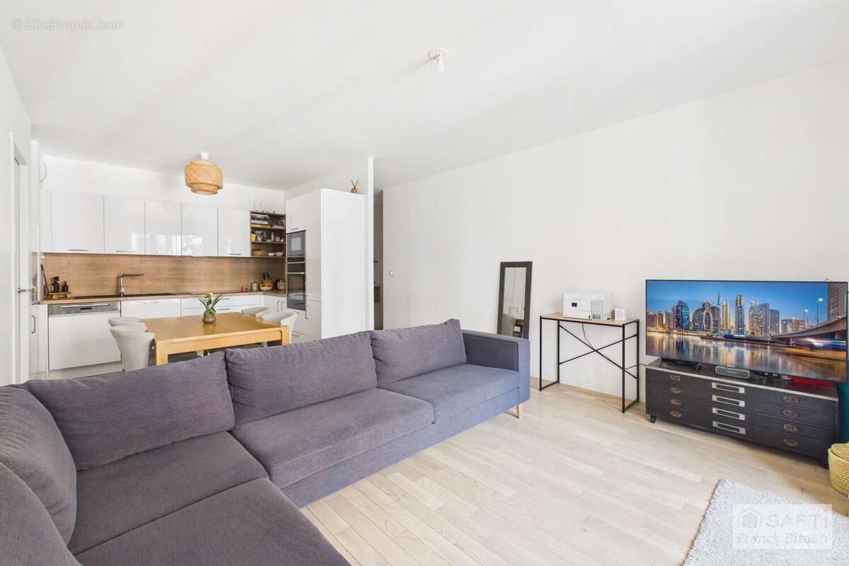 Photo 6 - Appartement à COURBEVOIE