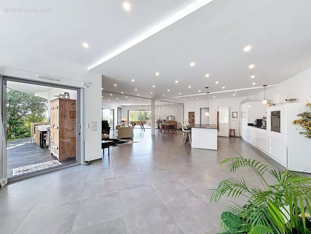 Maison à CAGNES-SUR-MER