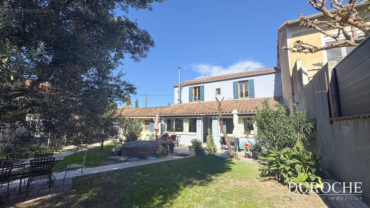 Maison à ORANGE