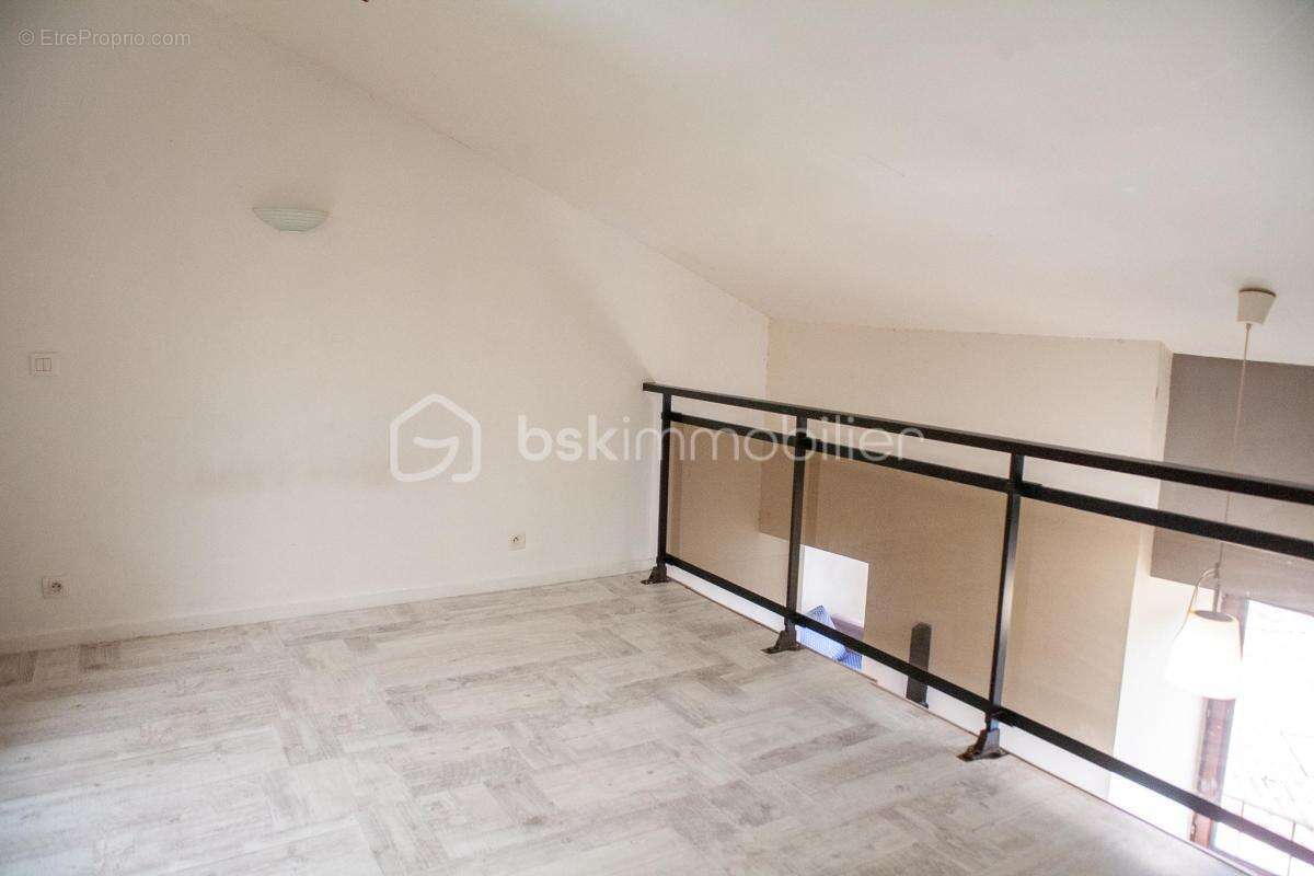 Appartement à AUBENAS