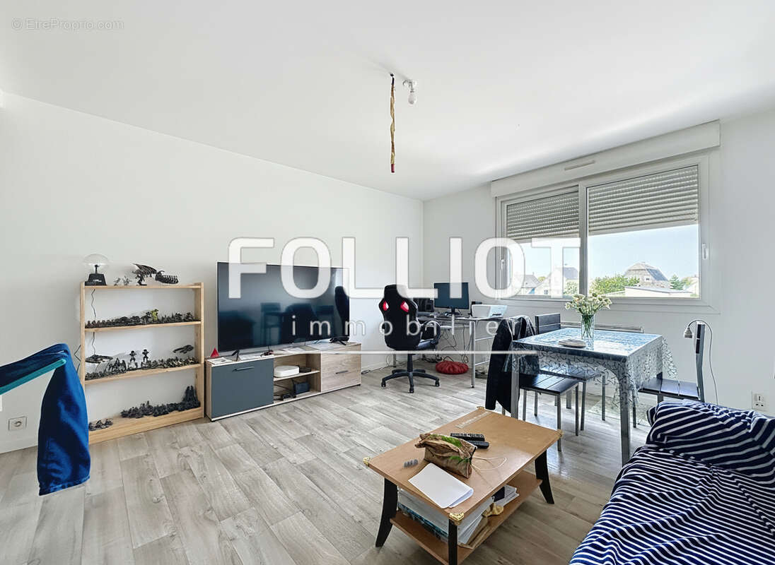 Appartement à DONVILLE-LES-BAINS